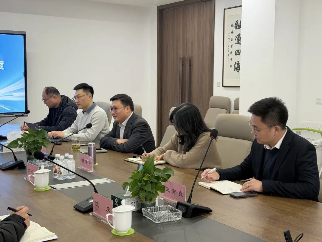 吳江區(qū)人大常委會(huì)主任錢斌蒞臨鴻灌環(huán)境調(diào)研指導(dǎo)(圖8)